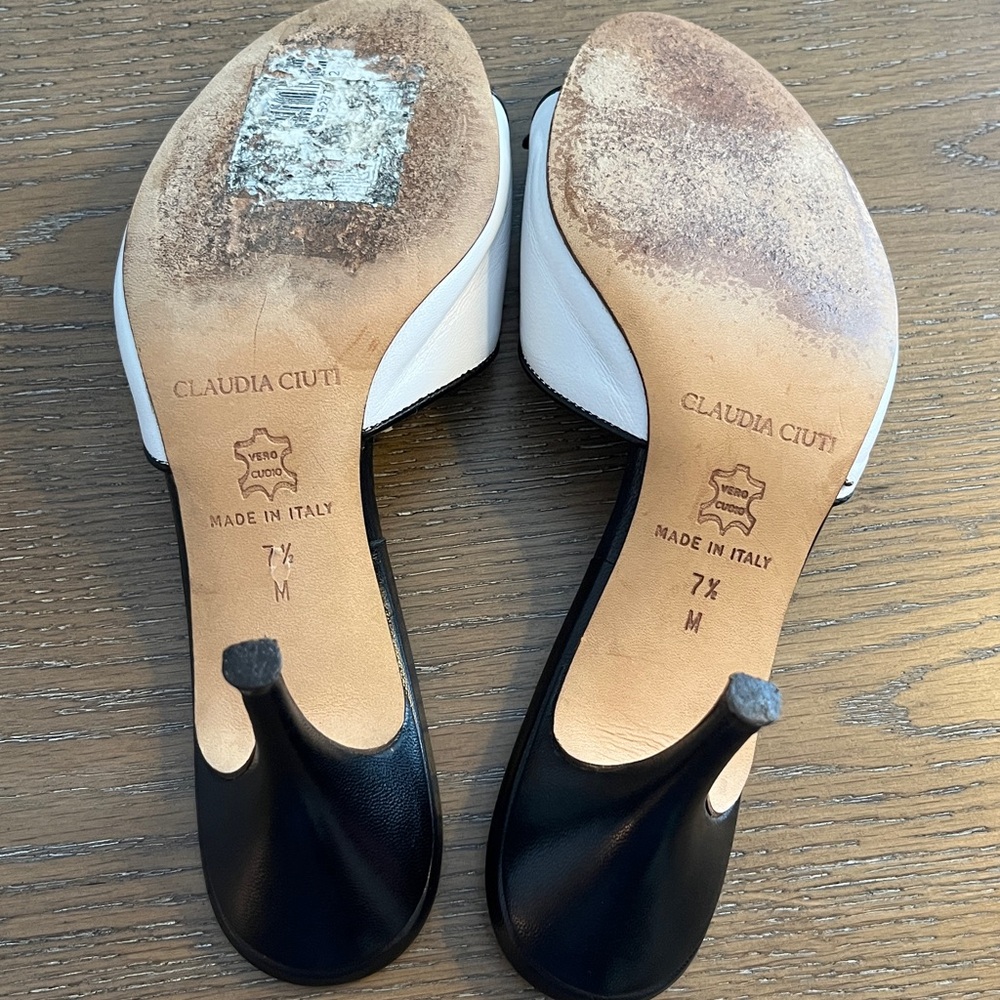 Claudia Ciuti Black and White Leather Women's Mules Size 7.5 - Picture 6 of 9